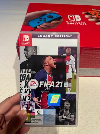 lote Nintendo Switch + Mando, Funda y 9 juegos 