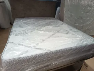 Colchón enrrollados 135x190 130€
