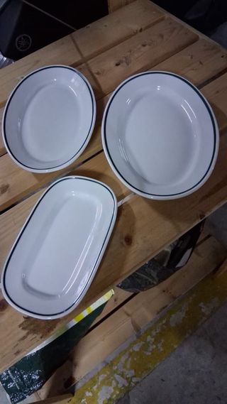 Set de 3 platos y bandejas de porcelana desde 3€