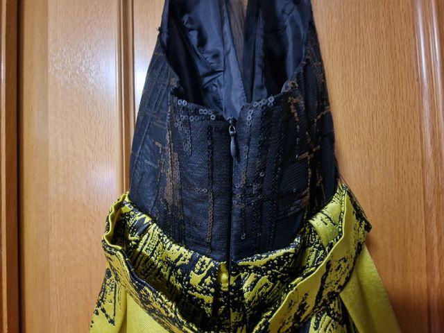 Vestido largo fiesta negro y amarillo