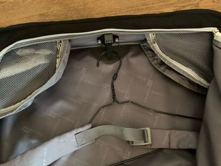 NUOVA- Valigia porta abiti pieghevole Roncato