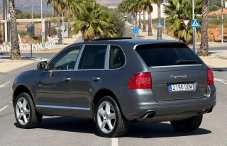 Porsche Cayenne 2005