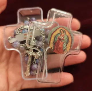 Rosario vetro viola con croce e scatola
