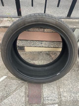 Neumático 235/40ZR19 98Y Syron