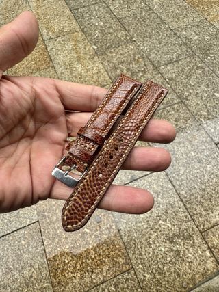 Correa de reloj artesanal de piel