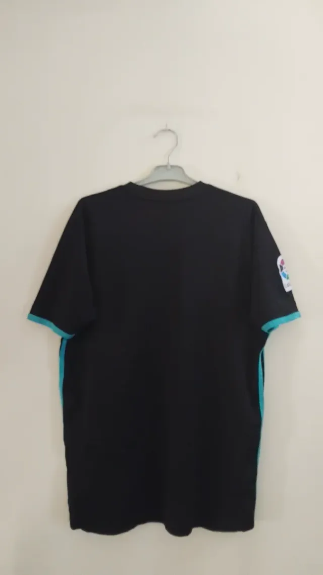 Camiseta Real Madrid 17/18 Adidas Negra cópia