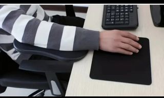 Reposabrazos ergonómico ordenador