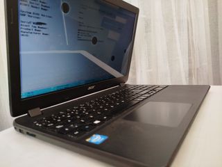 Teclado Acer y laptop Acer Aspire ES1