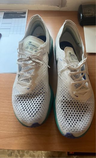 Nike Vaporfly 3 Talla 43