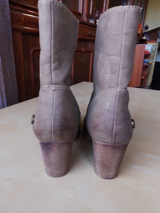 Botines Tino Gonzales Talla 39 Beige