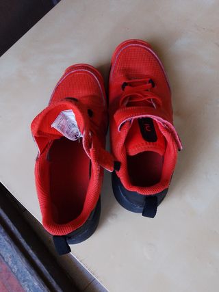 Deportivas niño Artengo Talla 34