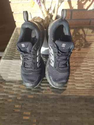 Zapatillas Salomon Montaña Negras Talla 42