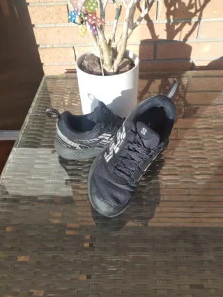 Zapatillas Salomon Montaña Negras Talla 42