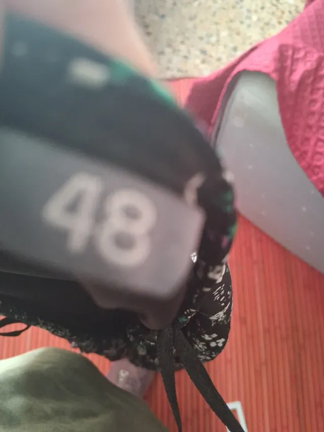 Vestido floral negro manga larga