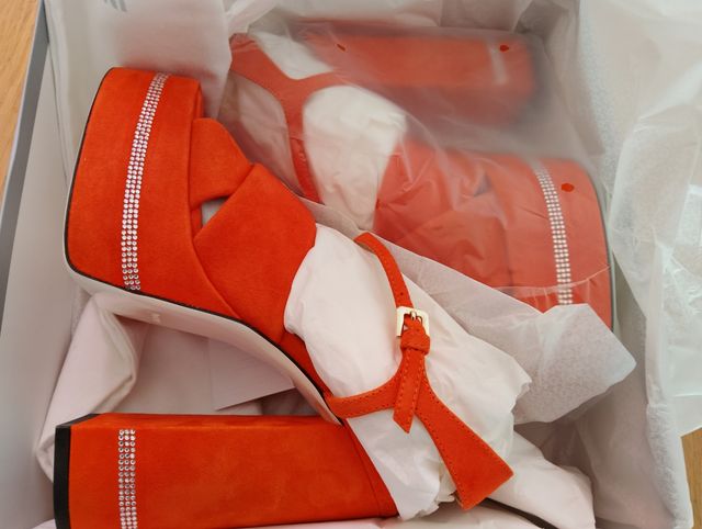 Scarpe Pollini rosse donna num 38 nuove imballate