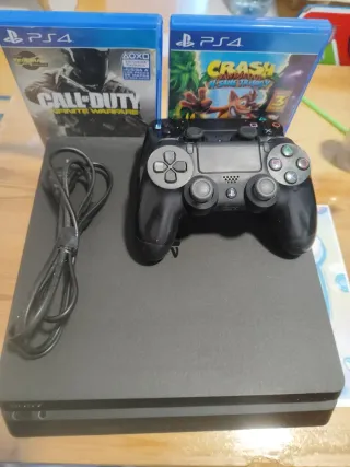 PS4 (PlayStation 4) Negra + Juegos y Mando