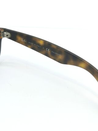 Gafas de Sol Ray-Ban RB2132 New Wayfarer Polarizad