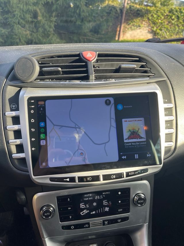 Instalación de radios CarPlay y Android auto.