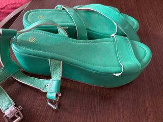 Sandalias verdes talla 41