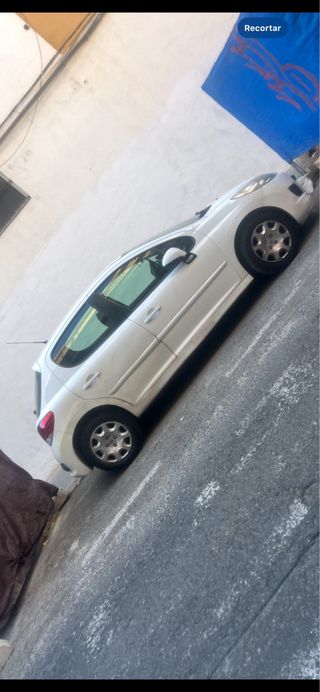 Peugeot 207 2014