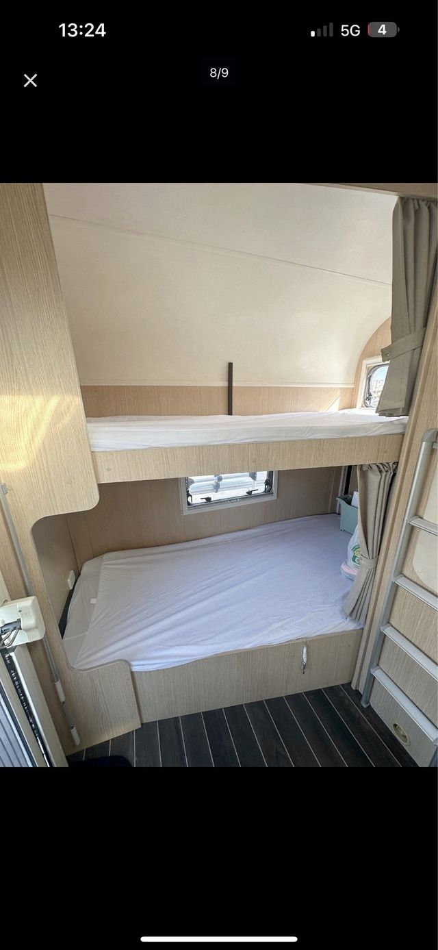 Autocaravana Blucamp Sky 71. 7 plazas.