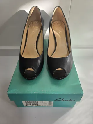 Zapatos de vestir Clarks negros talla 39.5