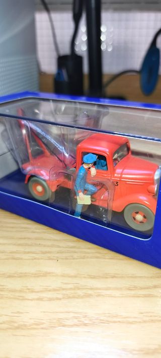 Tintin Camión grúa rojo 