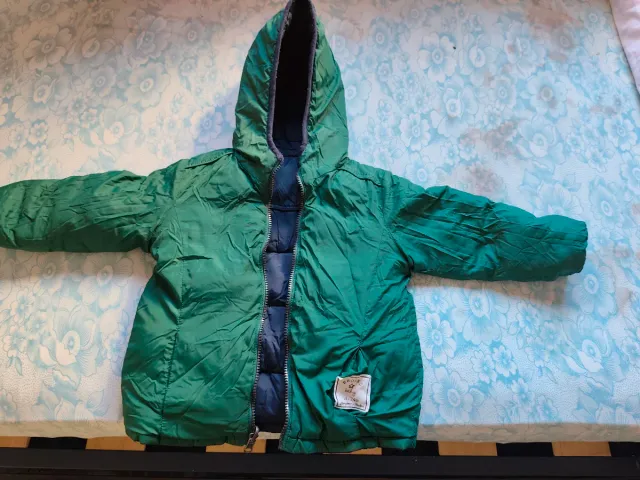 Urgente vendo  Chaqueta reversible verde y azul