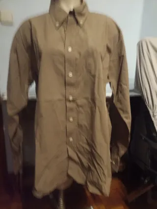 Camisa manga larga marrón G54