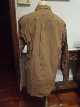 Camisa manga larga marrón G54