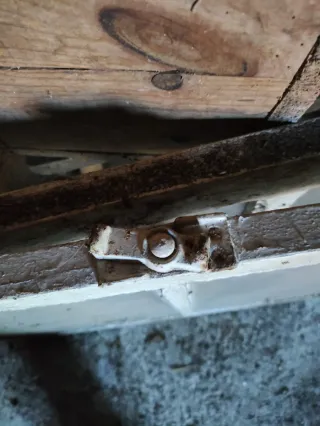 Conjunto de 2 ventanas antiguas de madera