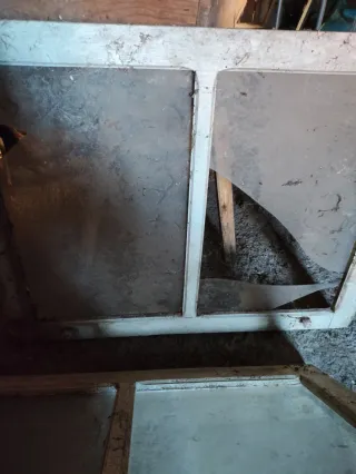 Conjunto de 2 ventanas antiguas de madera