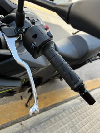 Kawasaki Versys 300- 2020 como nueva