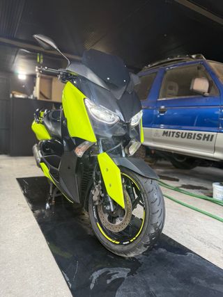 Yamaha Xmax 125