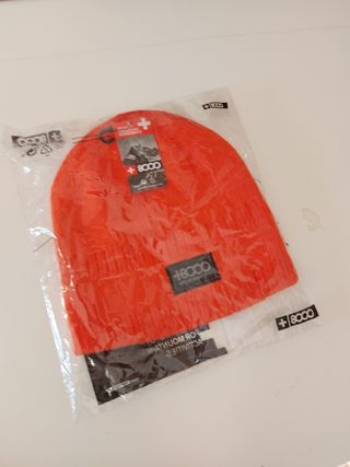 Gorro naranja +8000