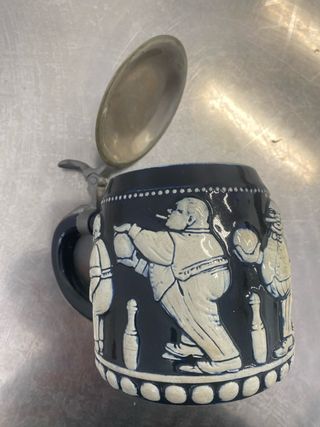 Jarra de colección con tapa de peltre