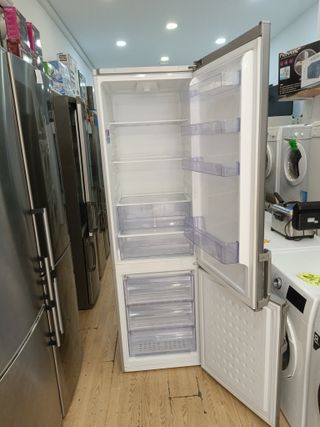 Nevera Beko con garantía y transporte