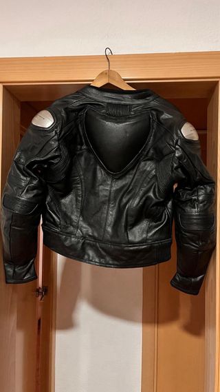 Chaqueta y pantalón de moto