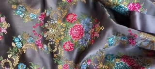 Traje de Fallera Niña 5-7 años,solo una puesta 