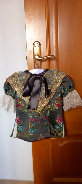 Traje de Fallera Niña 5-7 años,solo una puesta 