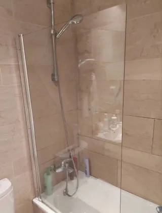 Mampara de bañera de cristal