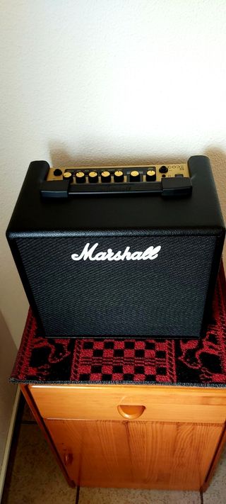 Amplificador Marshall CODE25