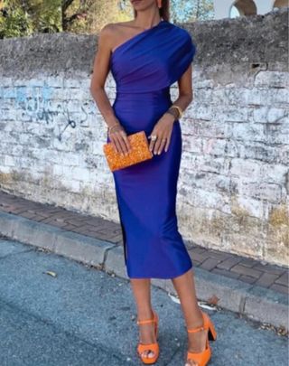 Vestido morado de boda