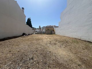 Terreno en venta en Los Boliches en Fuengirola