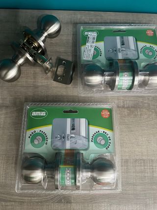 Juego de pomos de puerta Amig