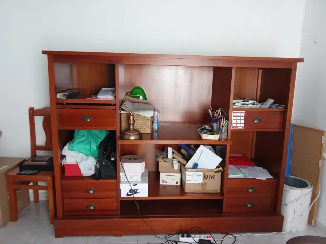 Mueble de salón de madera