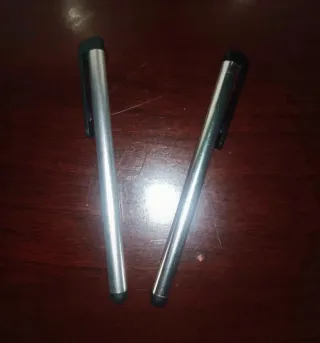 PALO SELFIE TRIPODE Y DOS PUNTEROS