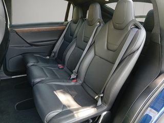 Tesla Model X 90D 4WD 386 kW (525 CV)