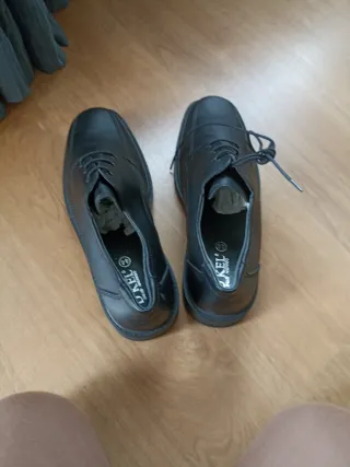 Zapatos de piel negros talla 44