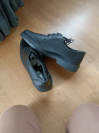 Zapatos de piel negros talla 44